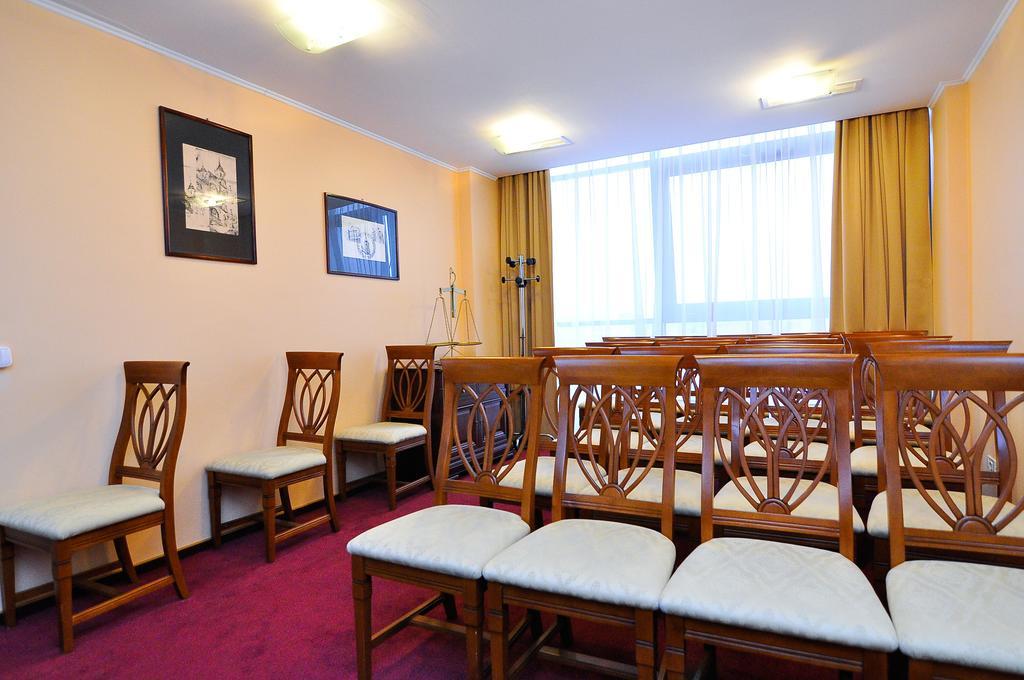 Hotel Maxim Oradea Exterior foto